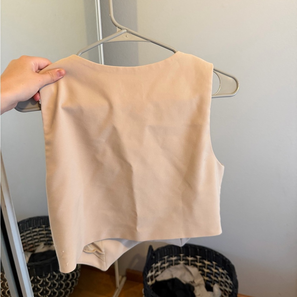 PRINCESS POLLY vest - Picture 9 of 10